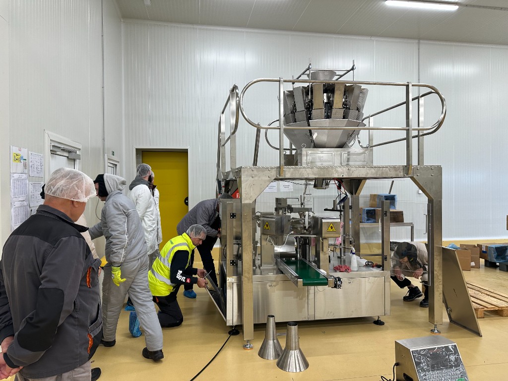 On-site commissioning of a rotary premade bag packing line